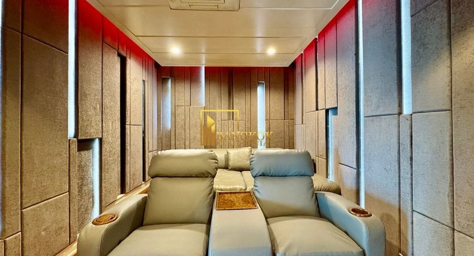 For sale 4 bedrooms condo in Sathon, Bangkok