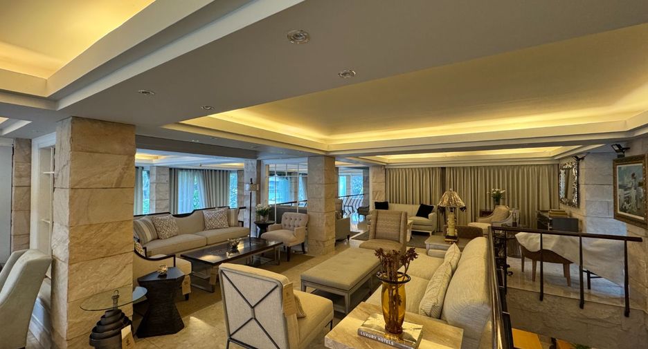 For rent 3 bedrooms retail Space in Wang Thonglang, Bangkok