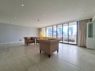 Condo en alquiler y en venta de 3 habitaciones en Pathum Wan, Bangkok