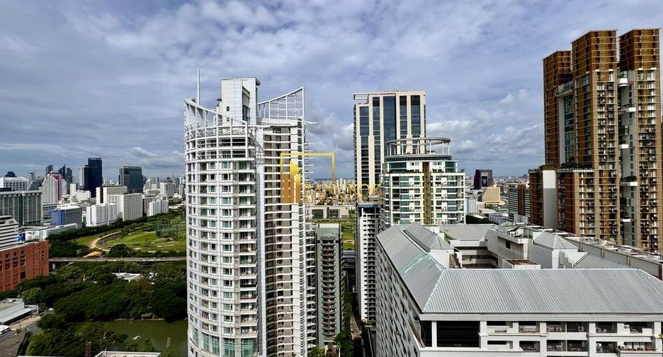 Condo en alquiler y en venta de 3 habitaciones en Pathum Wan, Bangkok