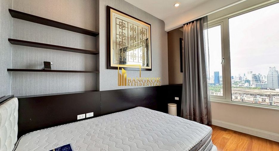 Condo en alquiler y en venta de 3 habitaciones en Pathum Wan, Bangkok