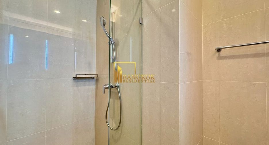 Condo en alquiler y en venta de 3 habitaciones en Pathum Wan, Bangkok