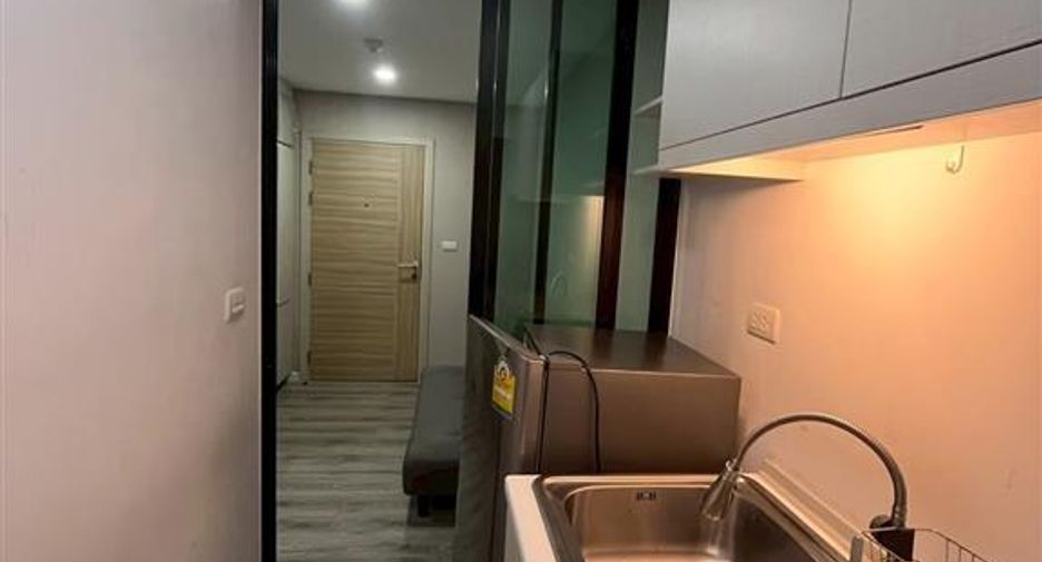 For sale 1 bed condo in Mueang Samut Prakan, Samut Prakan