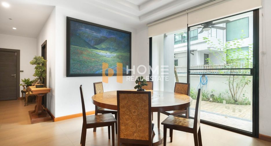 For sale 5 bedrooms house in Suan Luang, Bangkok