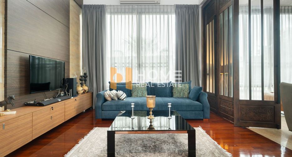 For sale 5 bedrooms house in Suan Luang, Bangkok