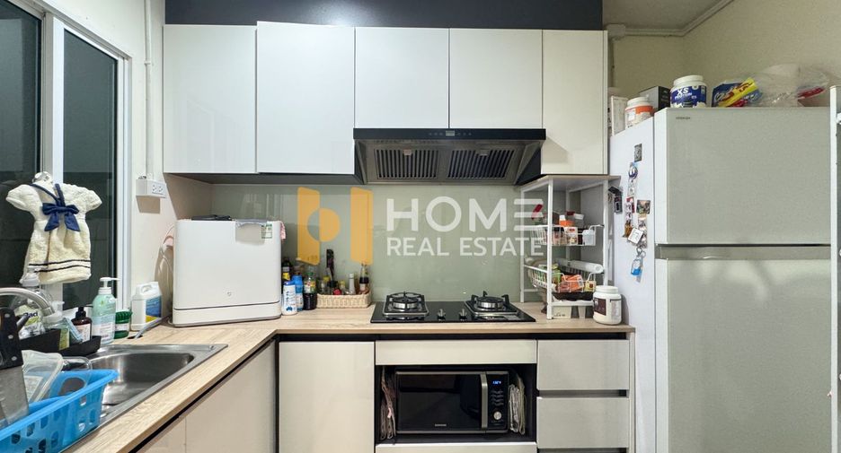 For sale 3 ベッドルーム townhouse in Suan Luang, Bangkok