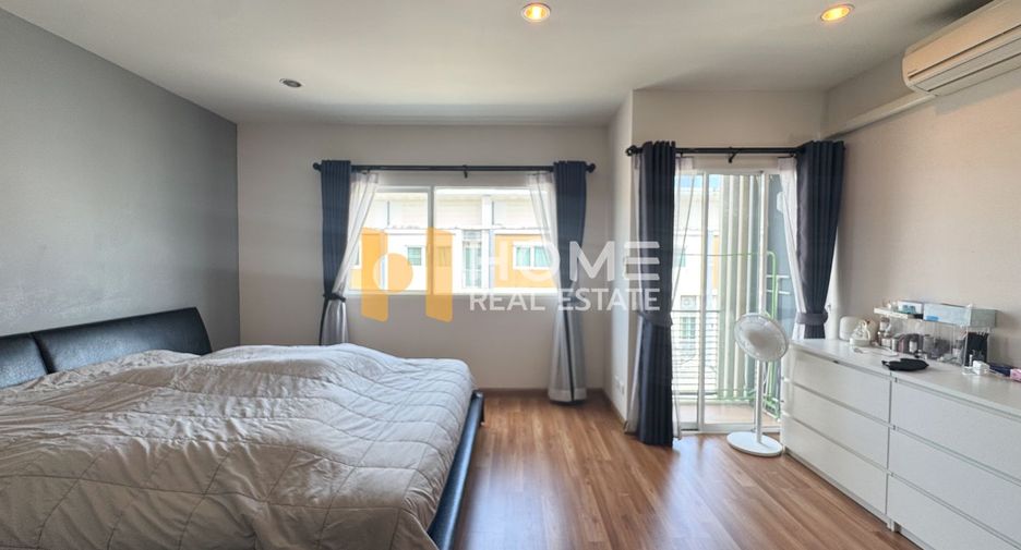 For sale 3 ベッドルーム townhouse in Suan Luang, Bangkok