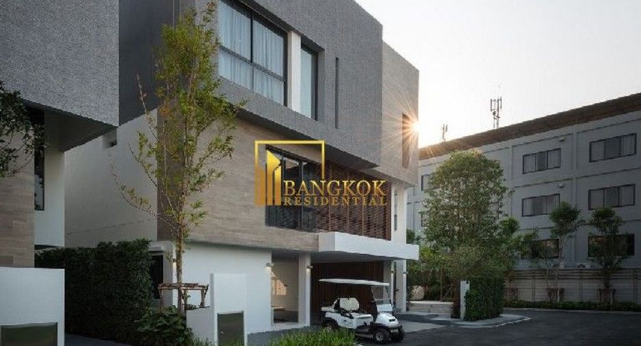 Casa en alquiler y en venta de 4 habitaciones en Huai Khwang, Bangkok