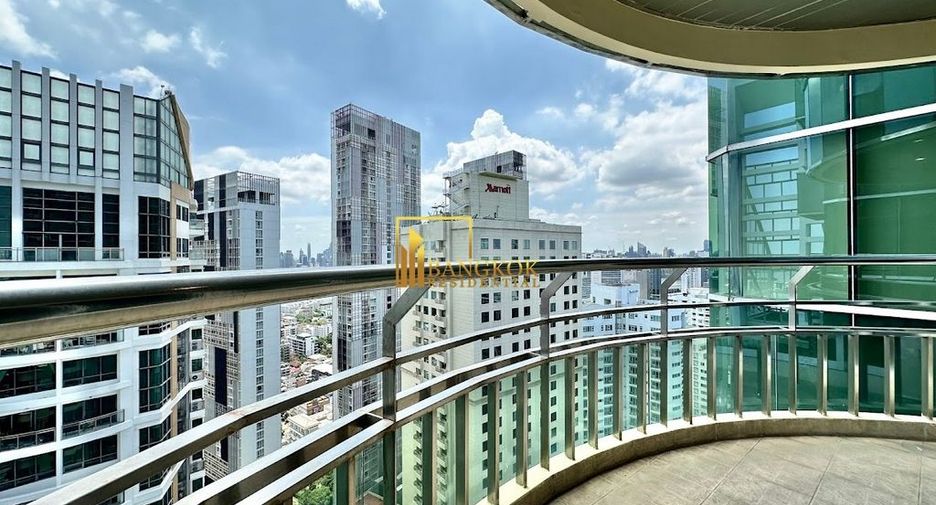 Wohnung zur Miete und zum Kauf mit 4 Zimmer in Khlong Toei, Bangkok