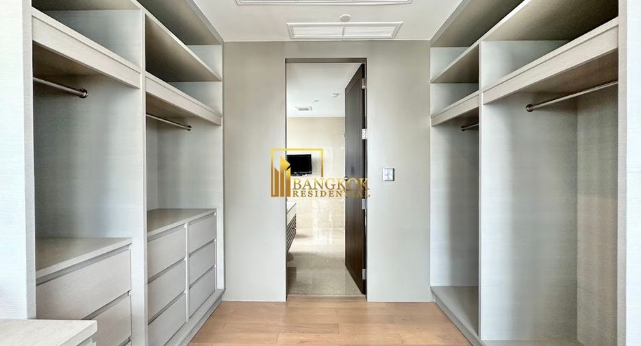 Wohnung zur Miete und zum Kauf mit 4 Zimmer in Khlong Toei, Bangkok