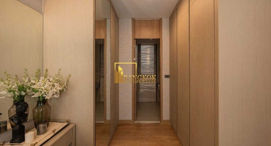 Haus zur Miete und zum Kauf mit 4 Zimmer in Yan Nawa, Bangkok
