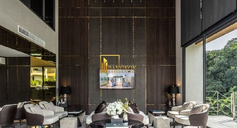 Haus zur Miete und zum Kauf mit 4 Zimmer in Yan Nawa, Bangkok