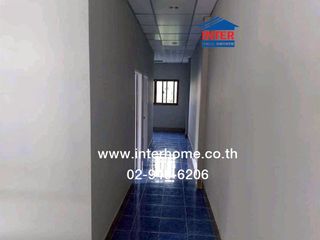 For sale 2 ベッドルーム townhouse in Nong Chok, Bangkok
