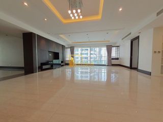 Wohnung zur Miete und zum Kauf mit 4 Zimmer in Khlong Toei, Bangkok
