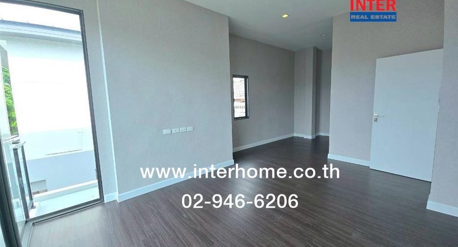 For sale 4 ベッドルーム house in Saphan Sung, Bangkok