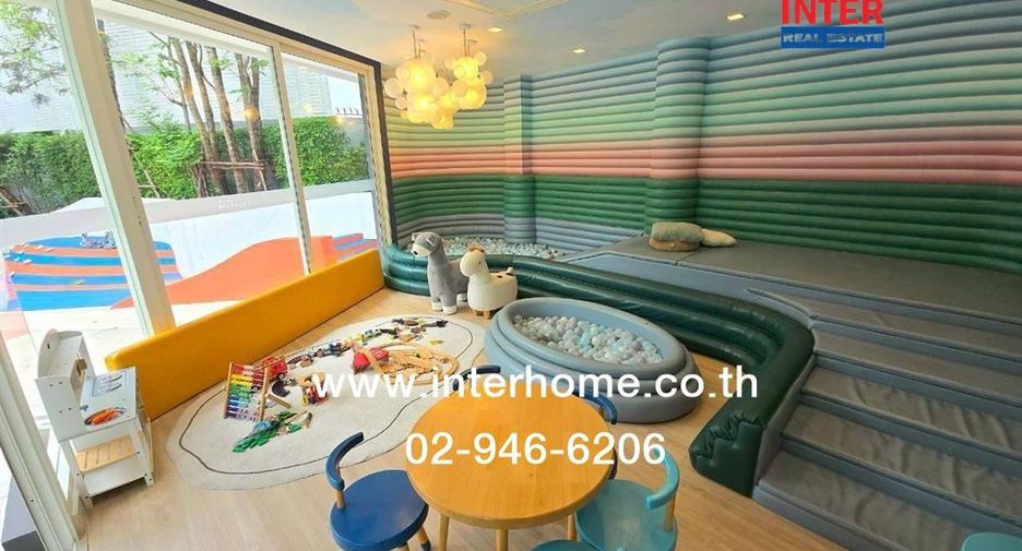 For sale 4 ベッドルーム house in Saphan Sung, Bangkok
