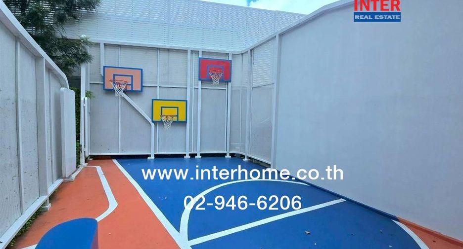 For sale 4 ベッドルーム house in Saphan Sung, Bangkok
