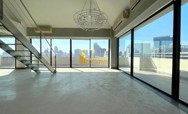 Condo en venta de 4 habitaciones en Watthana, Bangkok