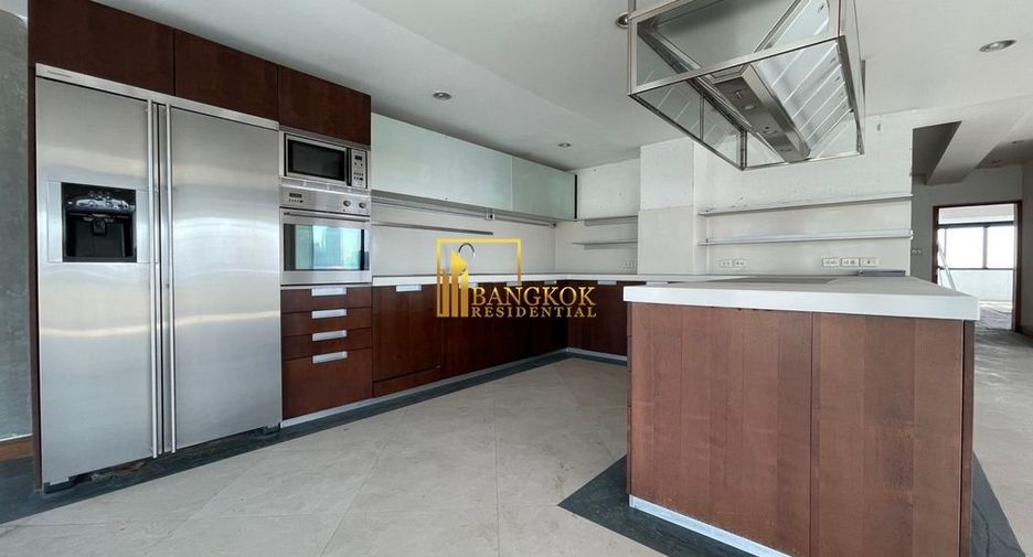 Condo en venta de 4 habitaciones en Watthana, Bangkok