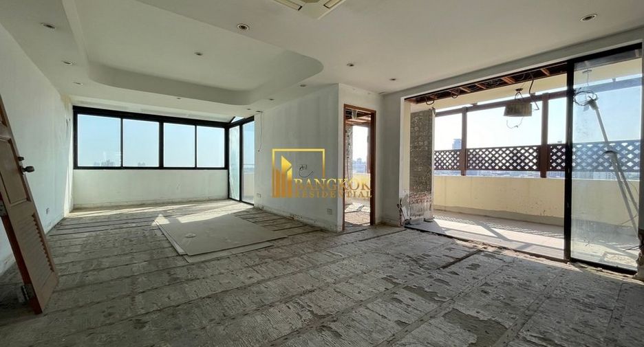 Condo en venta de 4 habitaciones en Watthana, Bangkok