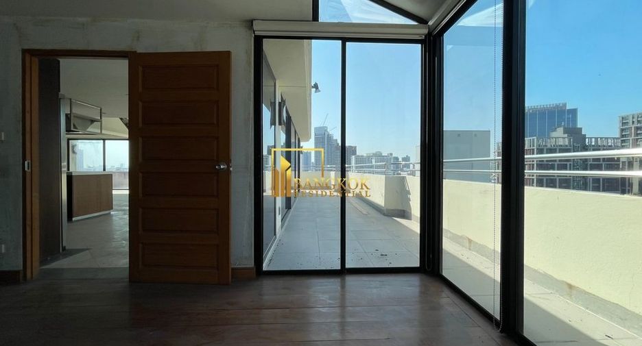 Condo en venta de 4 habitaciones en Watthana, Bangkok
