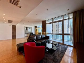 Condo en alquiler y en venta de 3 habitaciones en Pathum Wan, Bangkok