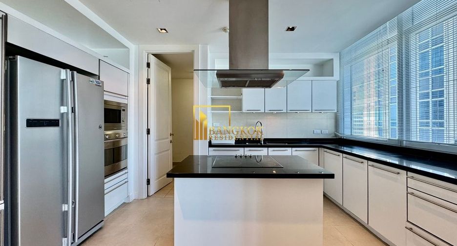 Condo en alquiler y en venta de 3 habitaciones en Pathum Wan, Bangkok