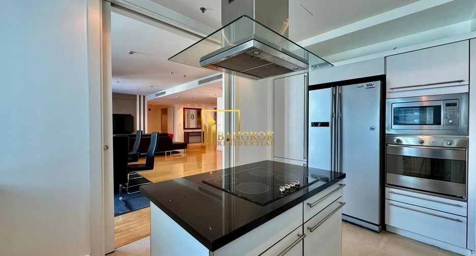 Condo en alquiler y en venta de 3 habitaciones en Pathum Wan, Bangkok