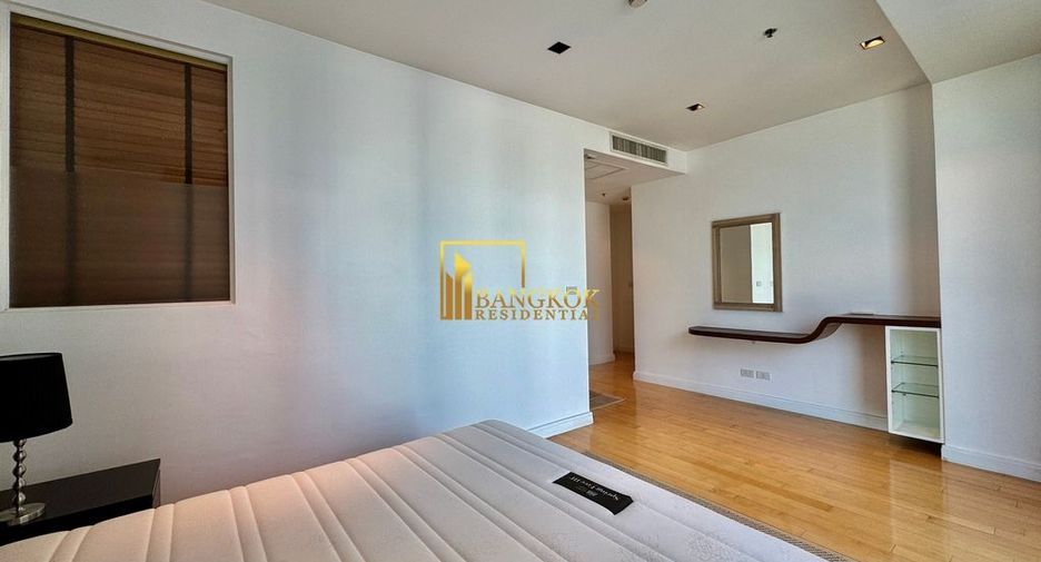 Condo en alquiler y en venta de 3 habitaciones en Pathum Wan, Bangkok