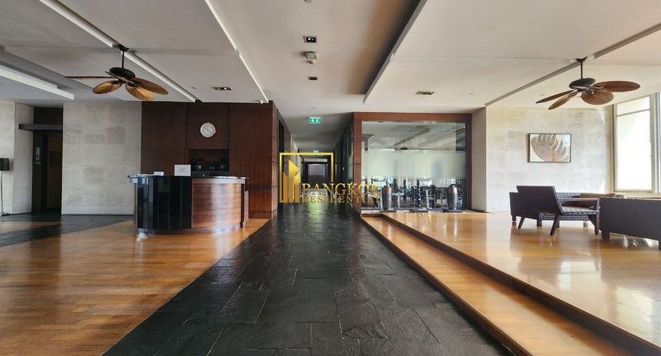 Condo en alquiler y en venta de 3 habitaciones en Pathum Wan, Bangkok