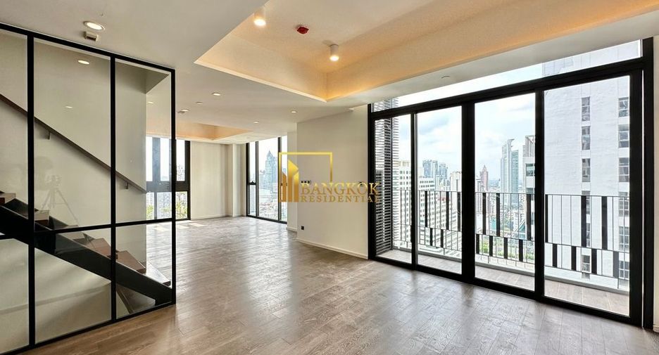 For sale 2 bedrooms condo in Khlong Toei, Bangkok