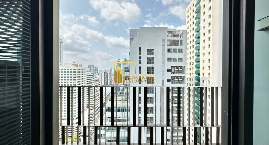 For sale 2 bedrooms condo in Khlong Toei, Bangkok