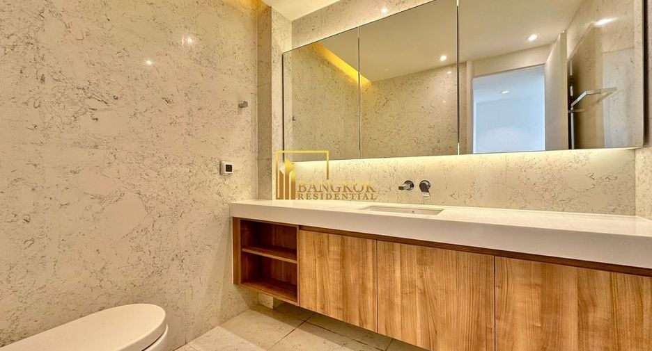 For sale 2 bedrooms condo in Khlong Toei, Bangkok