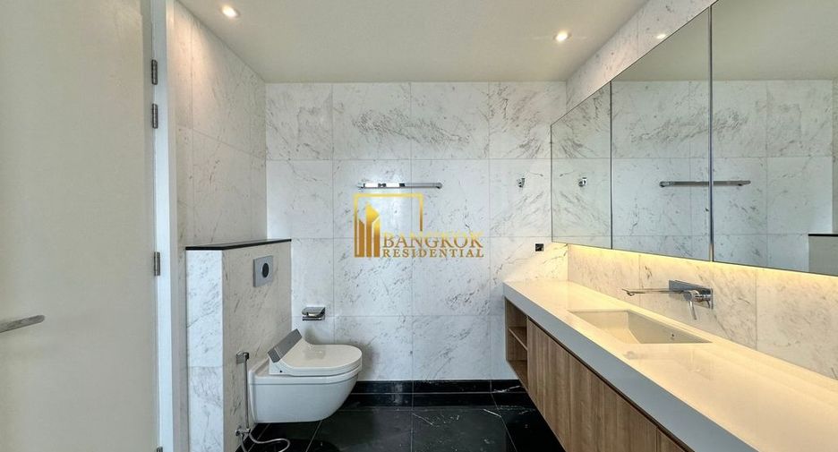 For sale 2 bedrooms condo in Khlong Toei, Bangkok