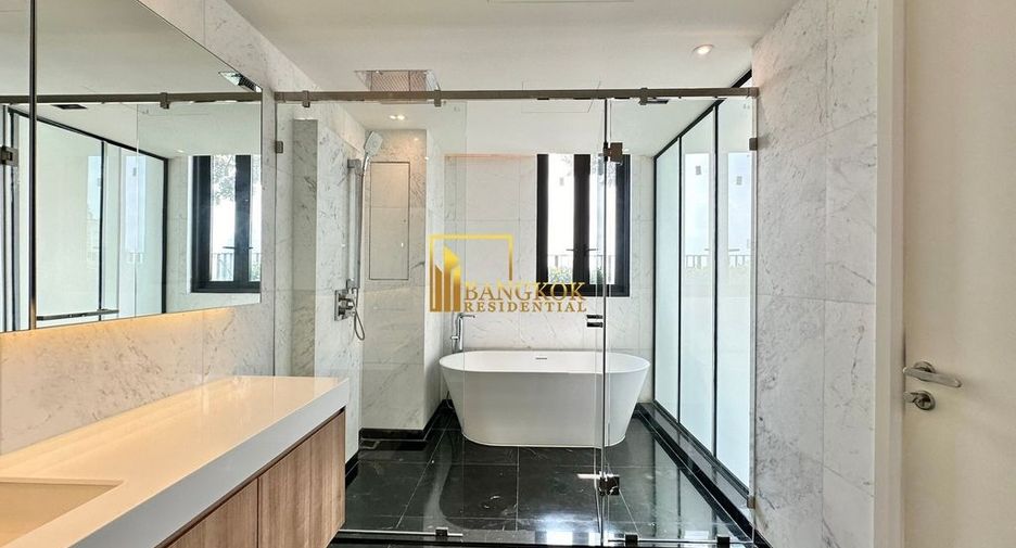 For sale 2 bedrooms condo in Khlong Toei, Bangkok