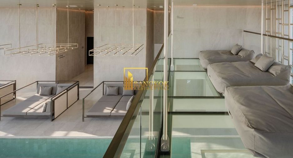 For sale 2 bedrooms condo in Khlong Toei, Bangkok