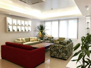 Condo en alquiler y en venta de 5 habitaciones en Watthana, Bangkok