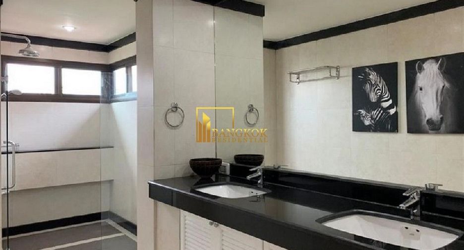 Condo en alquiler y en venta de 5 habitaciones en Watthana, Bangkok