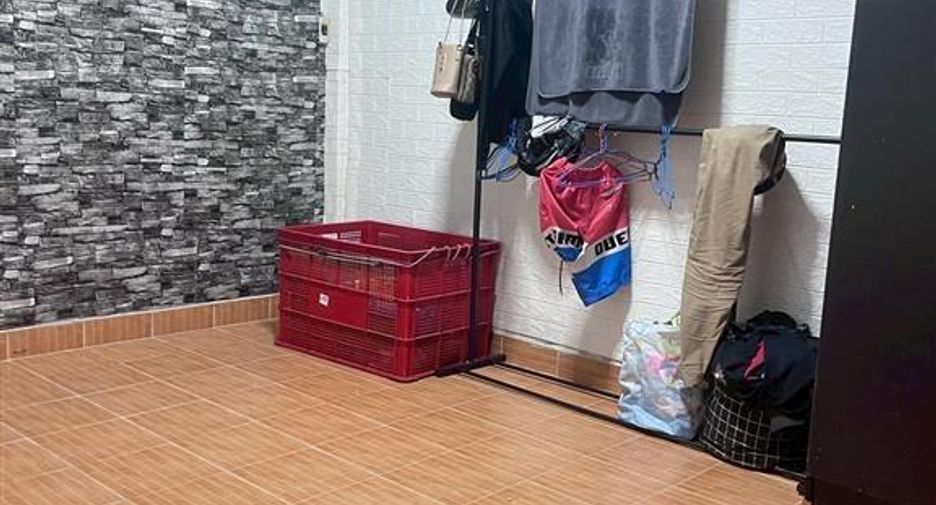 For sale 1 bed townhouse in Bang Phli, Samut Prakan