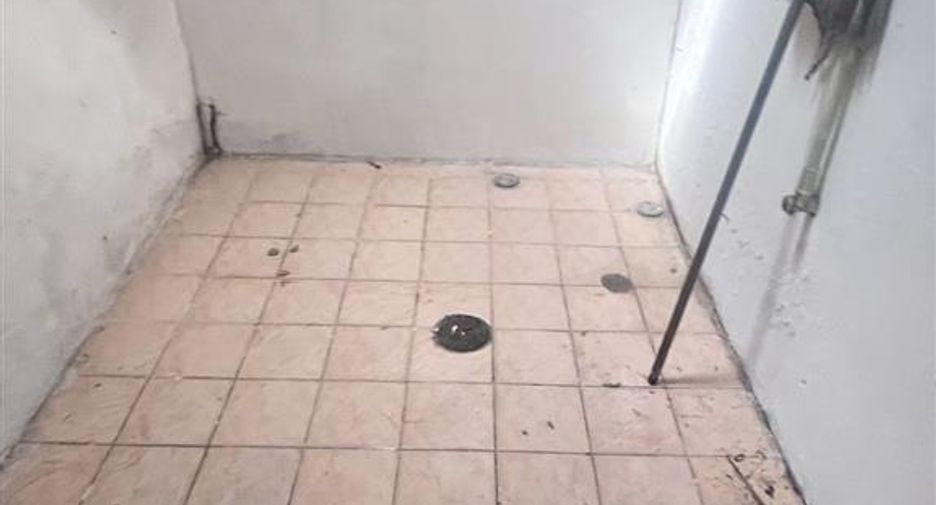 For sale 1 bed townhouse in Bang Phli, Samut Prakan