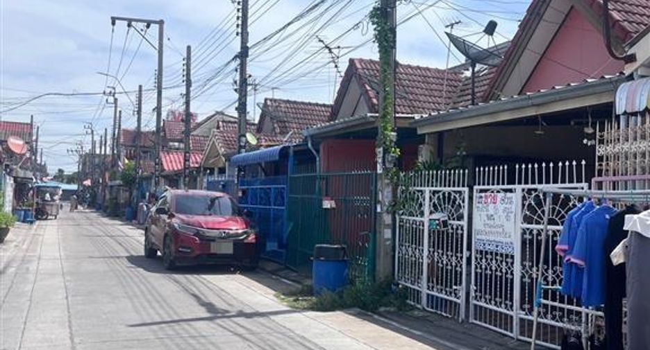 For sale 1 bed townhouse in Bang Phli, Samut Prakan