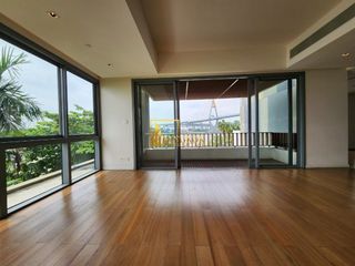For rent and for sale 3 bedrooms condo in Yan Nawa, Bangkok
