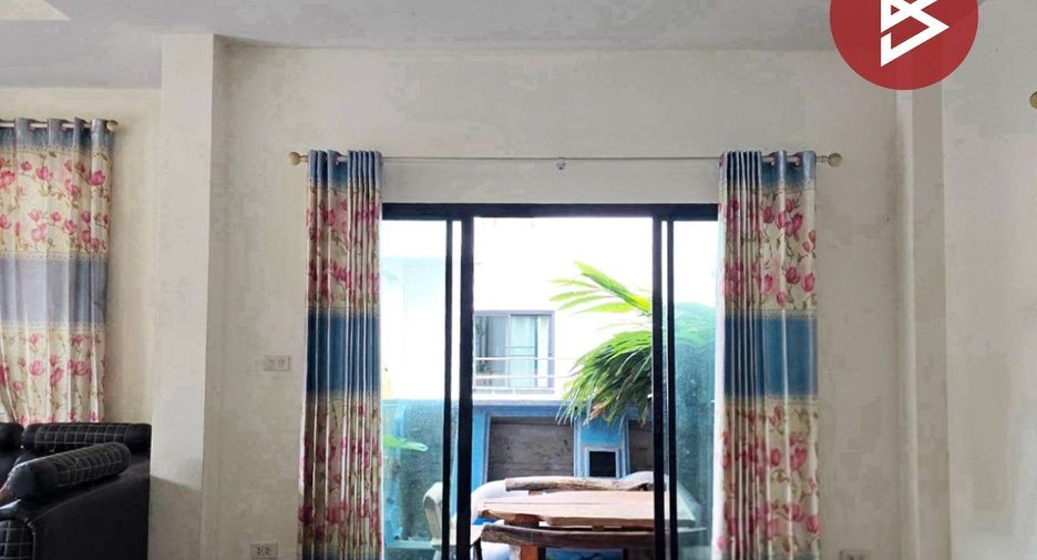 For sale 4 bedrooms house in Nikhom Phatthana, Rayong