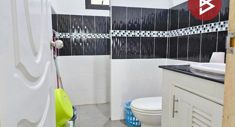 For sale 4 bedrooms house in Nikhom Phatthana, Rayong