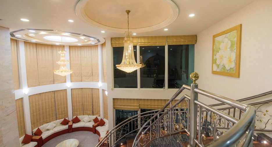 For sale 5 ベッドルーム house in Bang Kapi, Bangkok