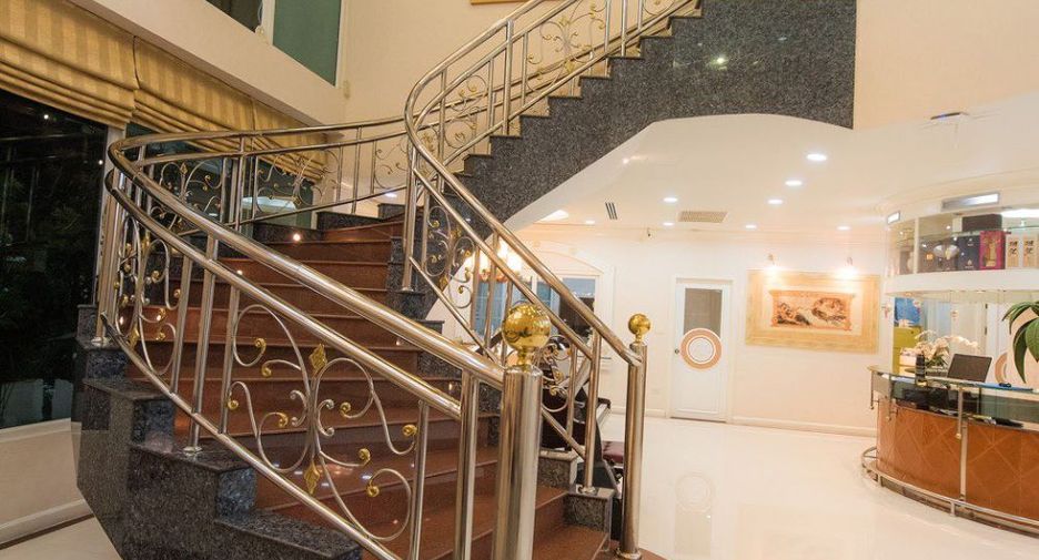 For sale 5 ベッドルーム house in Bang Kapi, Bangkok