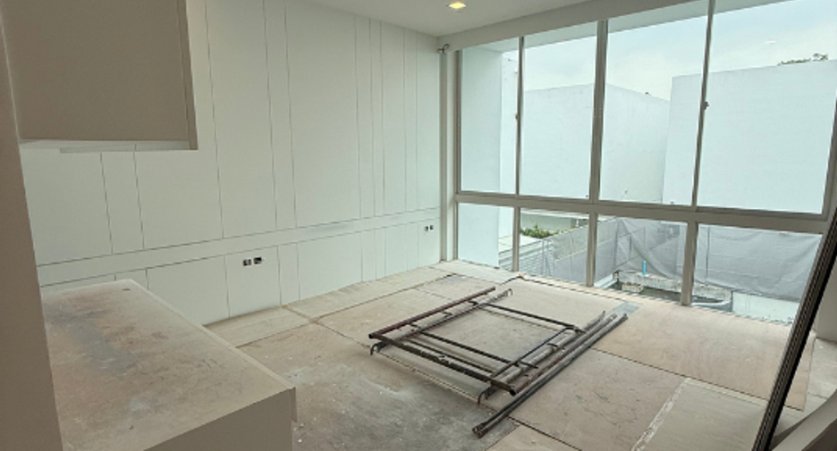 For sale 3 bedrooms house in Bang Phli, Samut Prakan