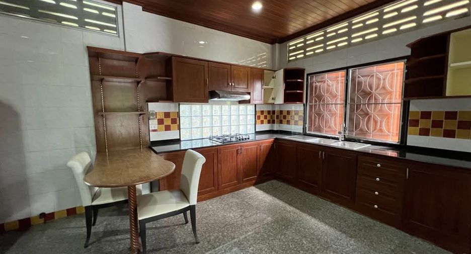 For rent 3 bedrooms house in Thalang, Phuket