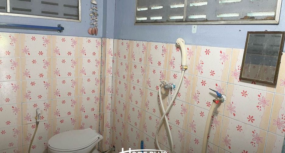 Casa en venta de 5 habitaciones en Sam Chuk, Suphan Buri