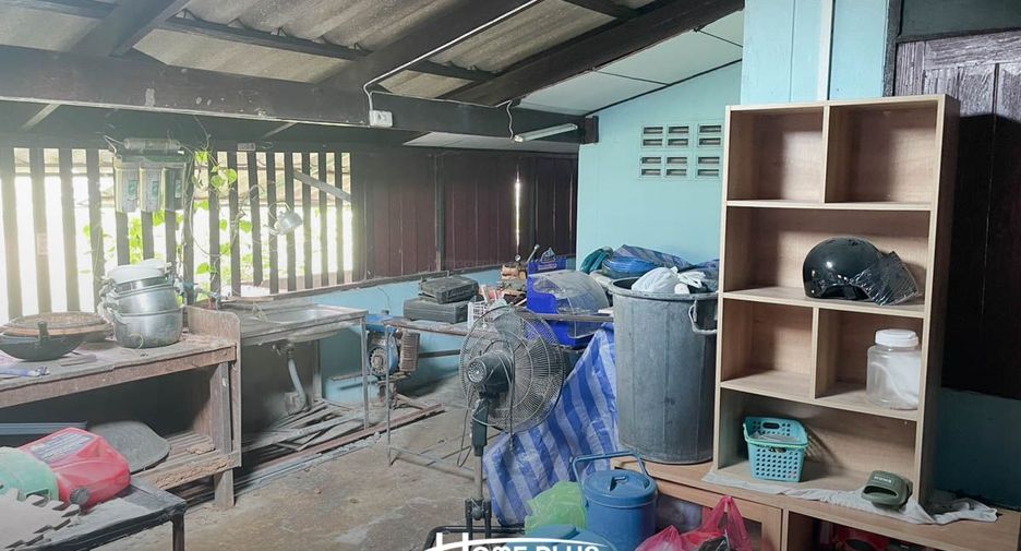 Casa en venta de 5 habitaciones en Sam Chuk, Suphan Buri